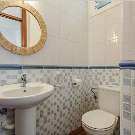 Comfy Duplex For Family Vacations * 칼라오살바헤