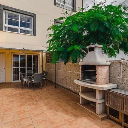 Comfy Duplex For Family Vacations 칼라오살바헤